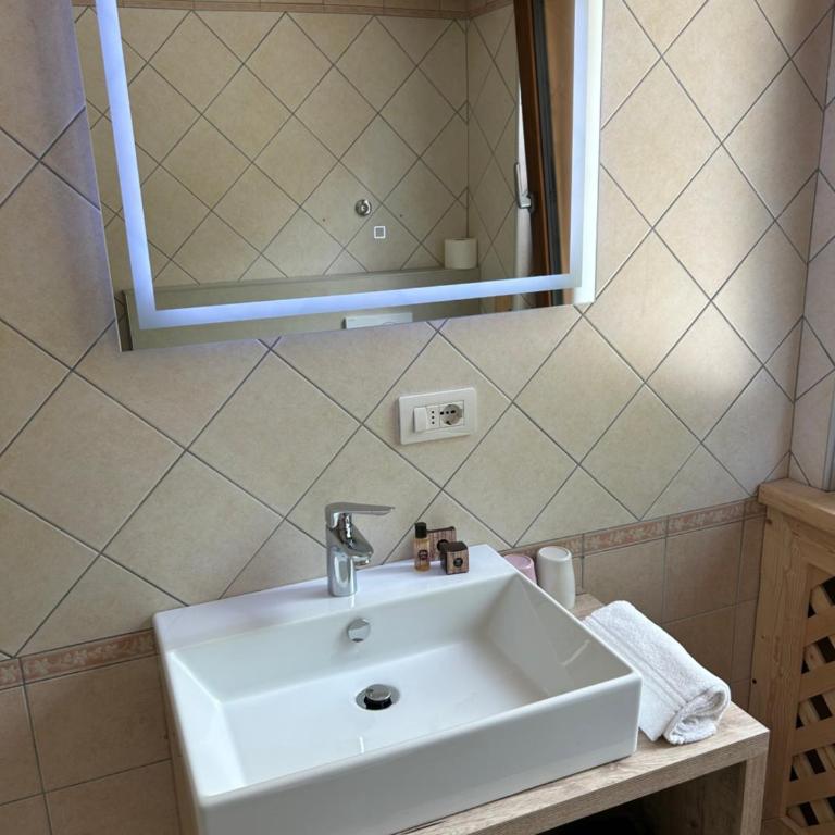Casa Panorama - Ledro House - Two-Bedroom Apartment with Lake View - 8