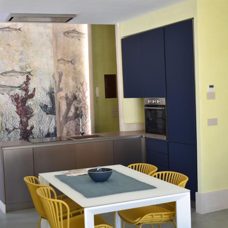 Bianco Mare Delfino Apartment - Three-Bedroom Apartment - 6