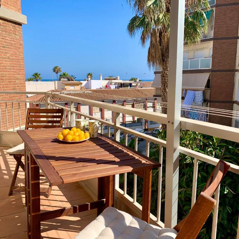 En la 2a línea en Torre del Mar - Apartamento de 2 dormitorios - 2
