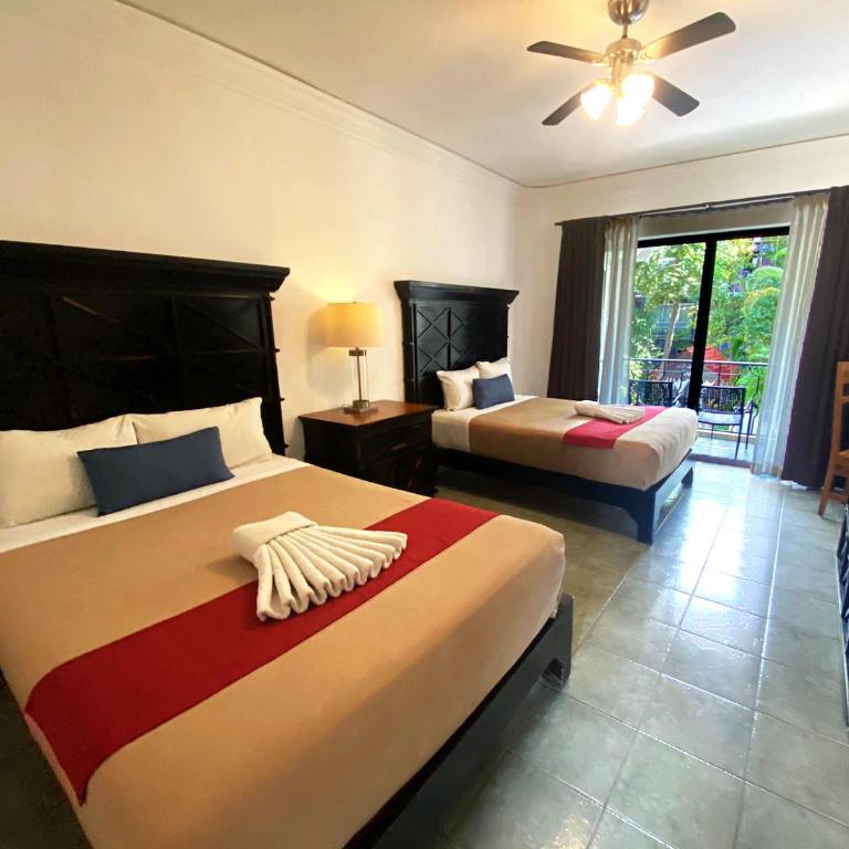 Hacienda Paradise Hotel - Habitación Cuádruple con balcón - 1