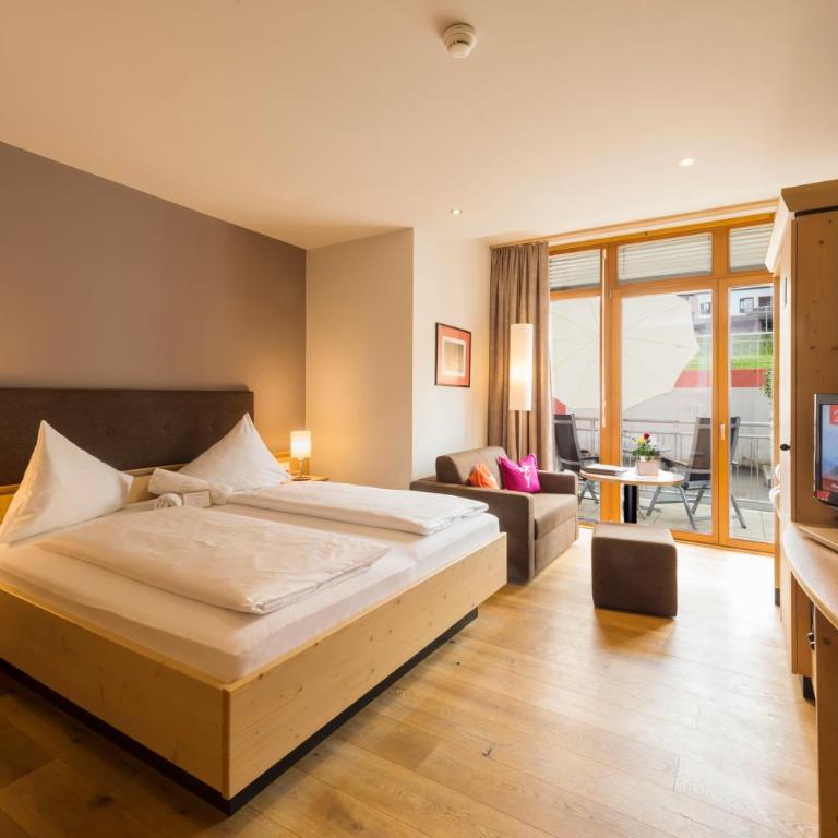 Aktivhotel Schweizerhof Kitzbühel - Doppelzimmer mit Terrasse - 1