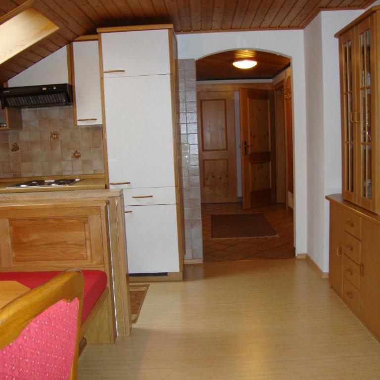 Pferdehof Almgut - Reiten für Kinder, Natur und Erholung nahe Salzburg - Apartment mit 2 Schlafzimmern - 4