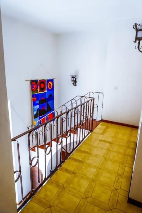 Storico Palazzo di Gaeta con abbonamento auto - Three-Bedroom Apartment - 15