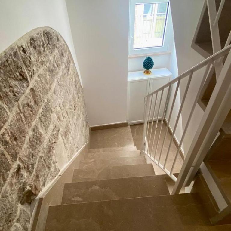 Palazzo Boccapianola - Apartment with Balcony - 35