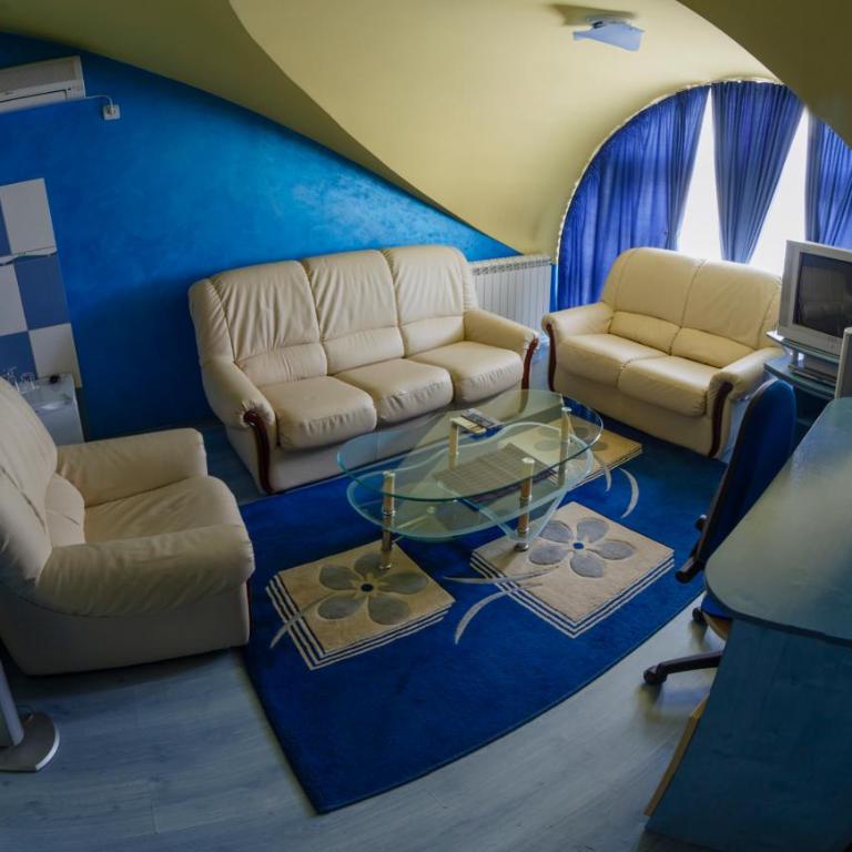 Hotel Ženeva - Comfort Suite - 1