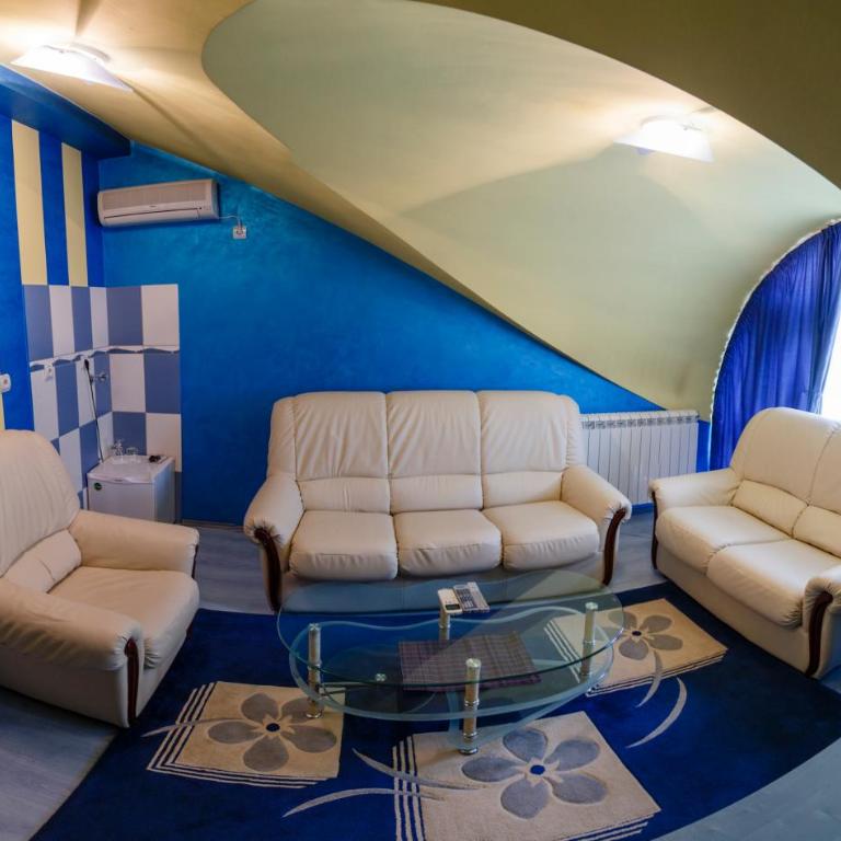 Hotel Ženeva - Comfort Suite - 2