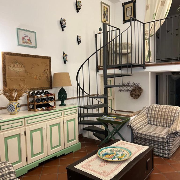 Casa Ivi in Taormina city center - Four-Bedroom House - 10