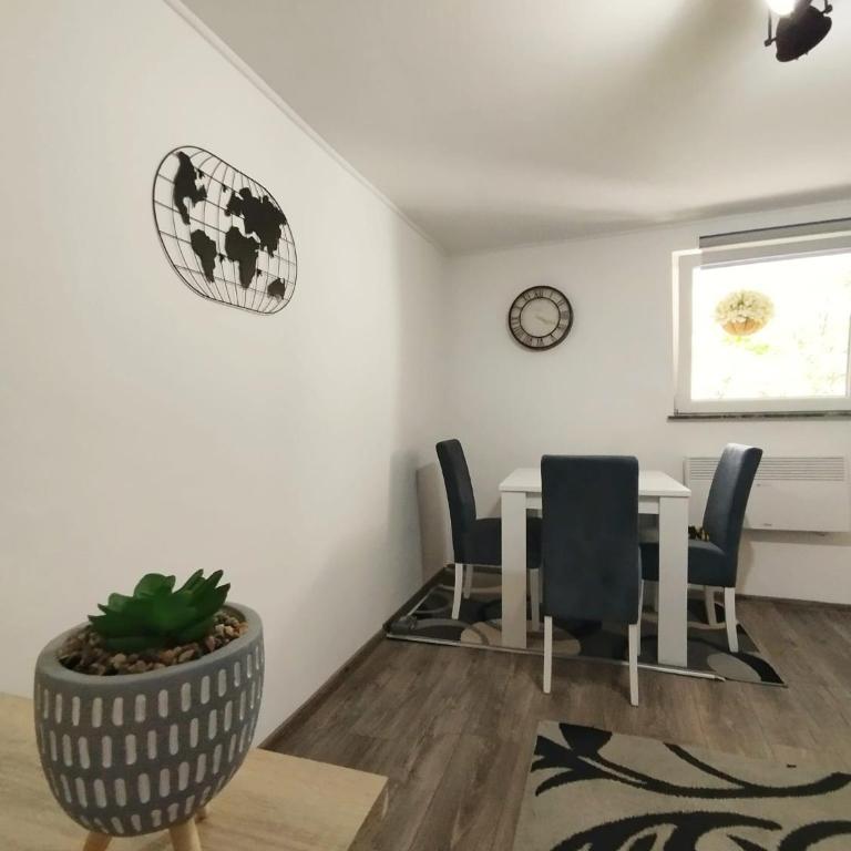 Apartman Monroe - One-Bedroom Apartment - 8