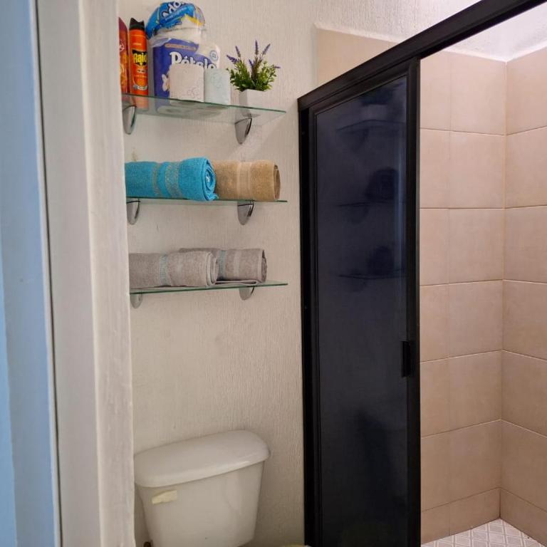 Residencia Los Hebreos - Two-Bedroom House - 21