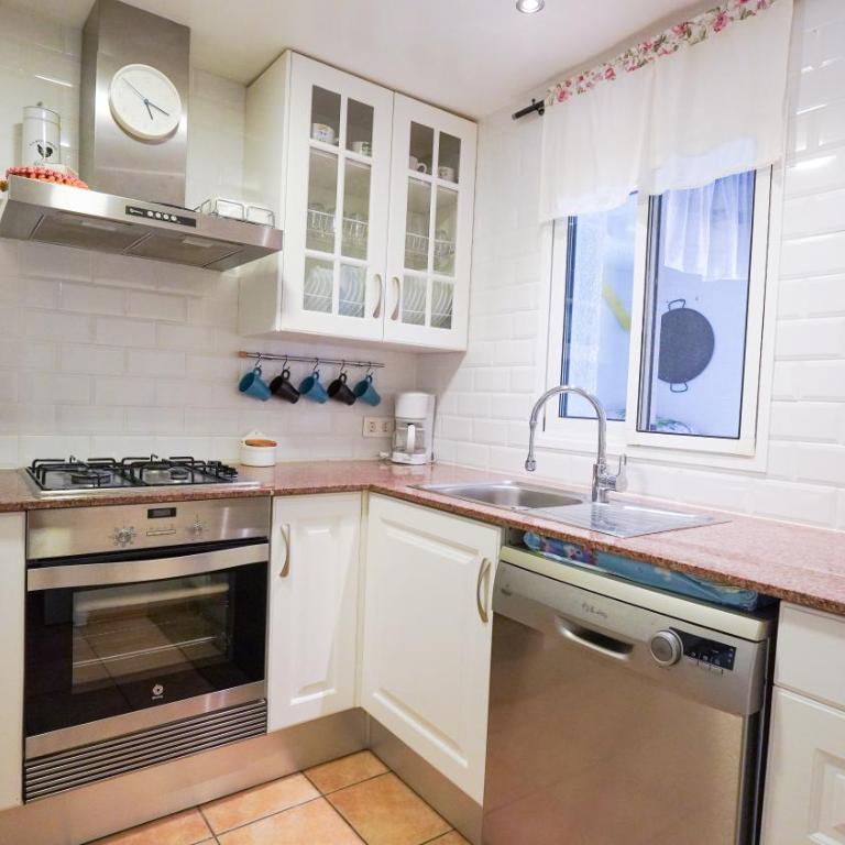 Casa Uly - Two-Bedroom House - 1