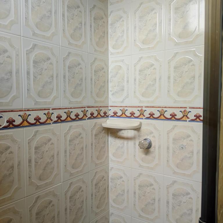 Hotel Club Social Villeta - Habitación Doble con baño privado - 25
