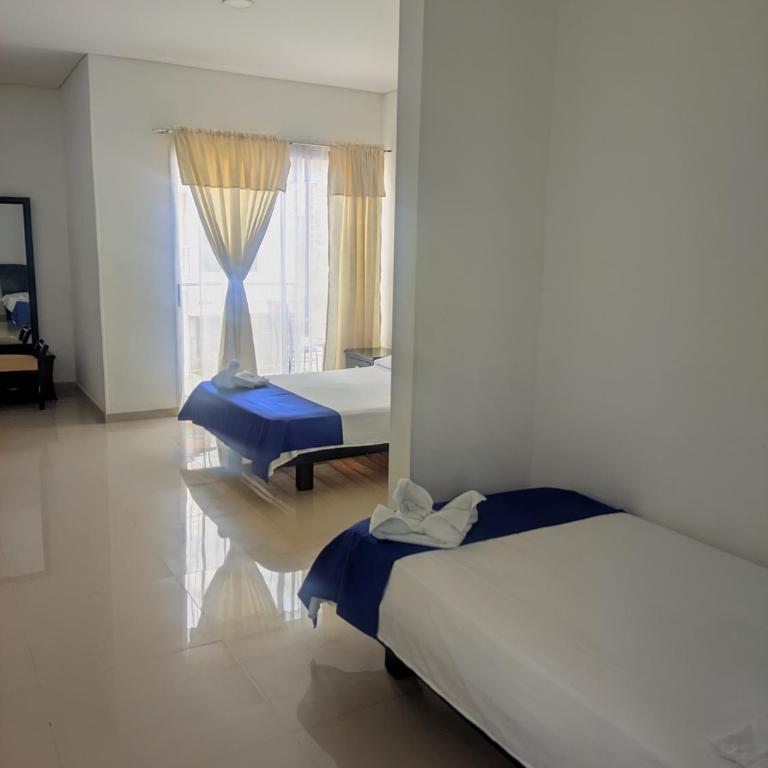 Hotel Club Social Villeta - Habitación Triple con baño privado - 13