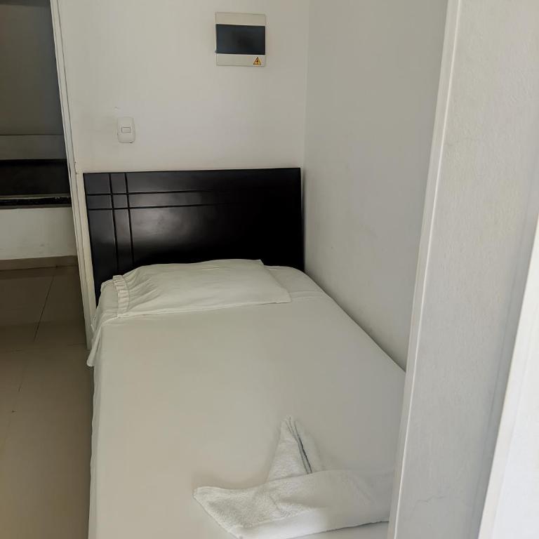 Hotel Club Social Villeta - Habitación Triple con baño privado - 19