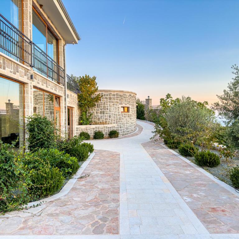 Villa Carevic with Indoor & Outdoor Pool - Villa - 11