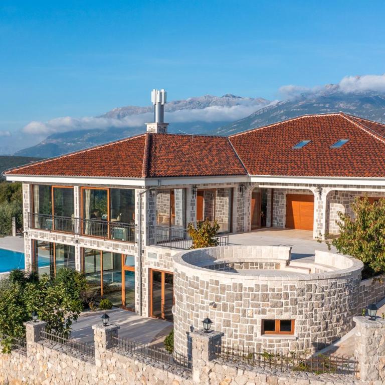 Villa Carevic with Indoor & Outdoor Pool - Villa - 16