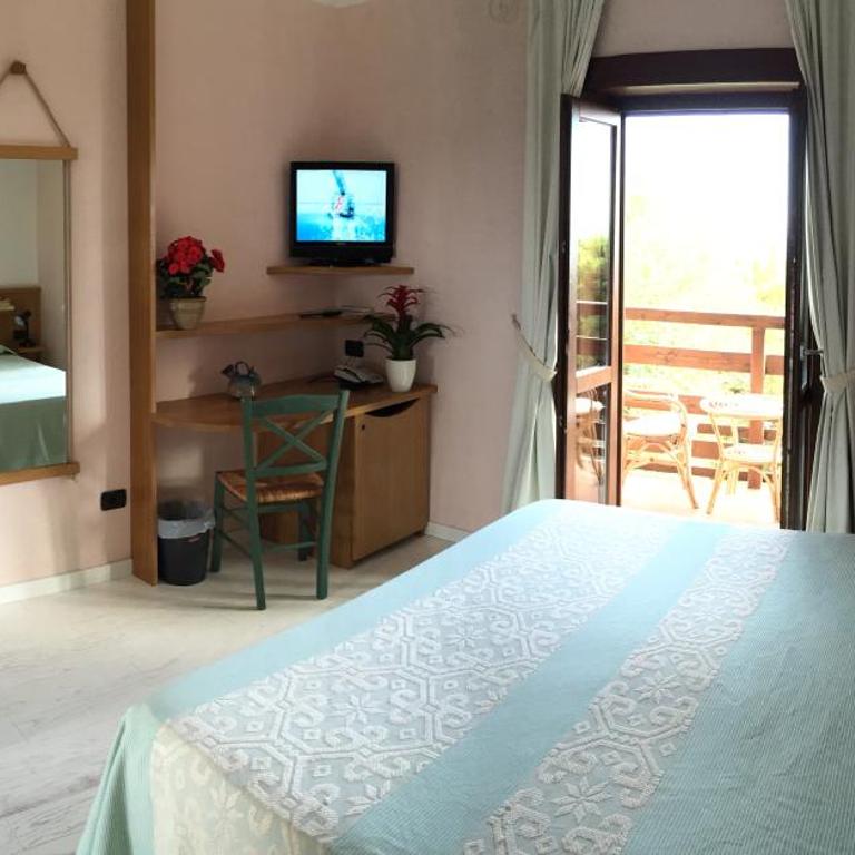 Hotel Cala Reale - Camera Quadrupla - 7