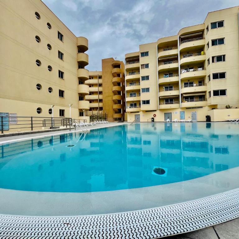Poolside Paradise - Apartment - 44