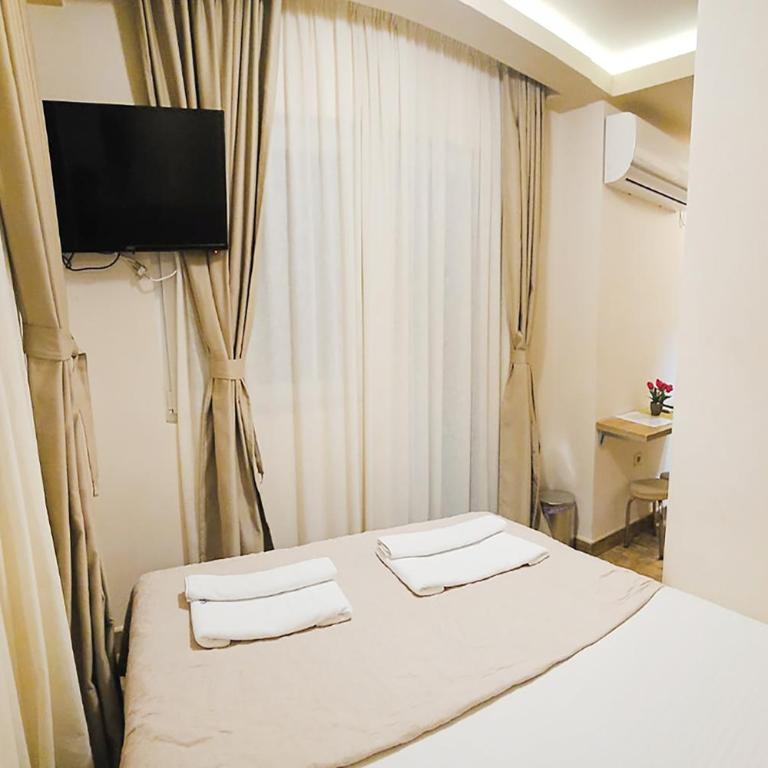 Basileus Apartments Budva - Niskobudžetna Dvokrevetna Soba sa Bračnim Krevetom - 4