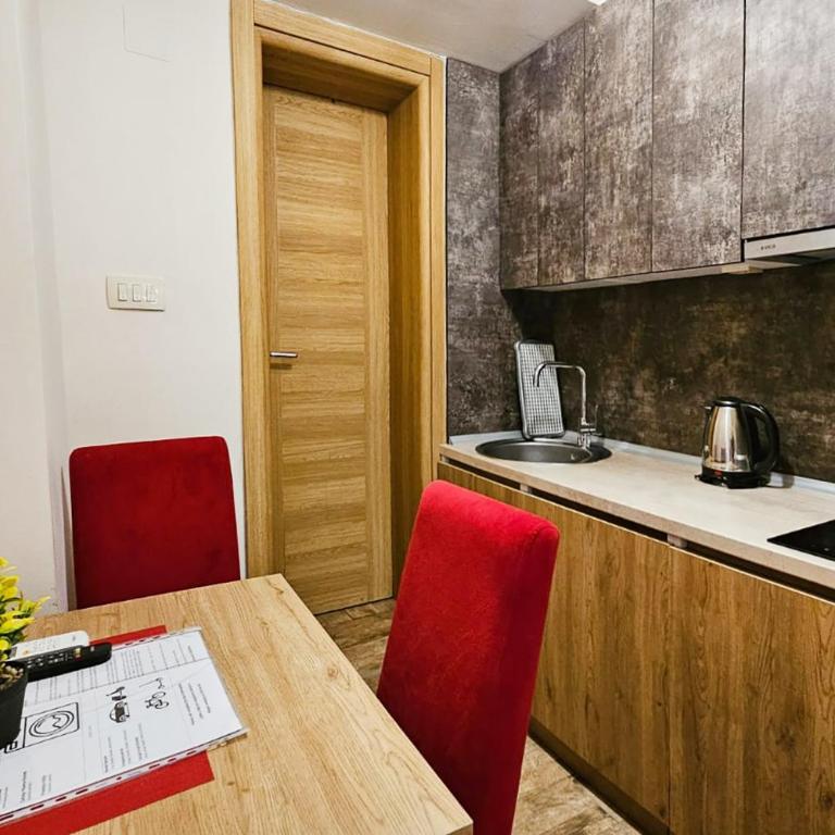 Basileus Apartments Budva - Apartman - Prizemlje - 4