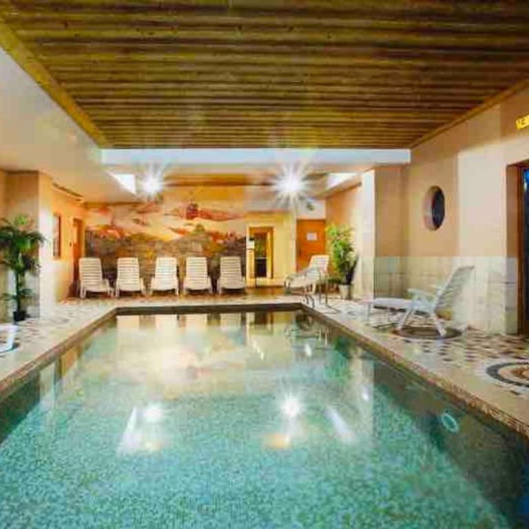 Oz en oisan APPART 6-8 PERS CHALET DES NEIGES Piscine -Sauna - Appartement 3 Chambres - 29