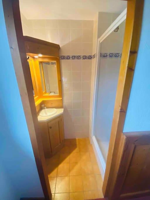 Oz en oisan APPART 6-8 PERS CHALET DES NEIGES Piscine -Sauna - Appartement 3 Chambres - 31