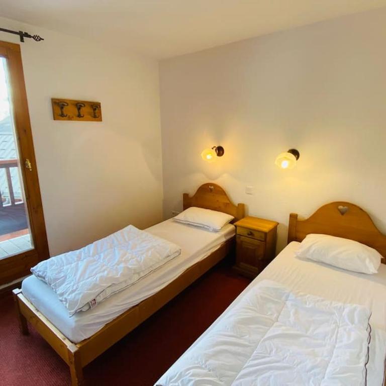 Oz en oisan APPART 6-8 PERS CHALET DES NEIGES Piscine -Sauna - Appartement 3 Chambres - 45
