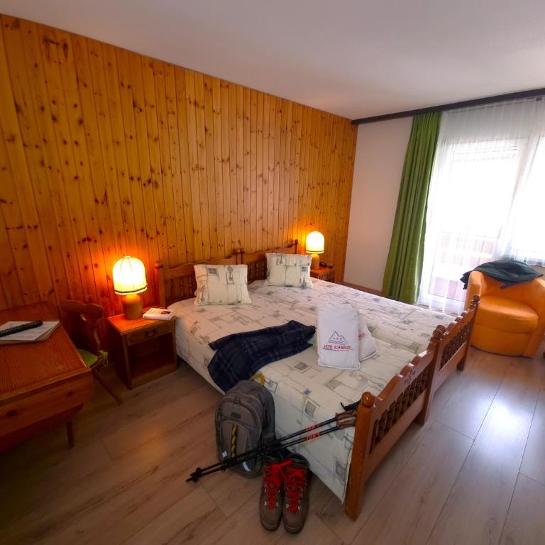 Hotel Alpenblick-Leukerbad-Therme - Doppelzimmer mit Balkon, Zugang zum Spa und Seilbahnnutzung - 6