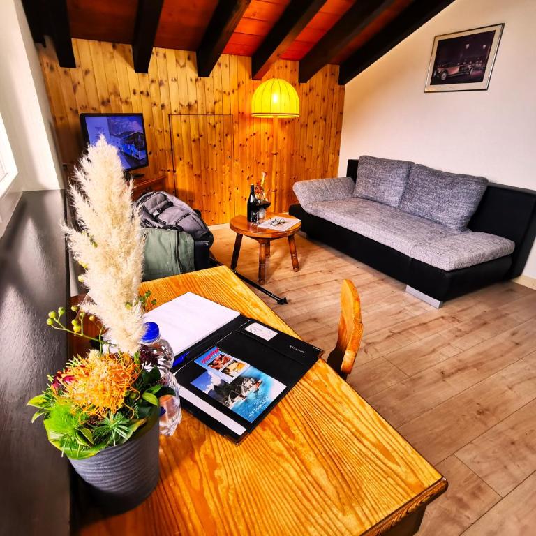 Hotel Alpenblick-Leukerbad-Therme - Junior Suite mit Balkon, Zugang zum Spa und Seilbahnnutzung - 4