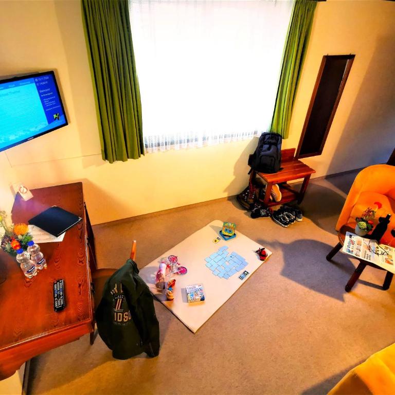 Hotel Alpenblick-Leukerbad-Therme - Familienzimmer mit Zugang zum Spa und Seilbahnnutzung - 4