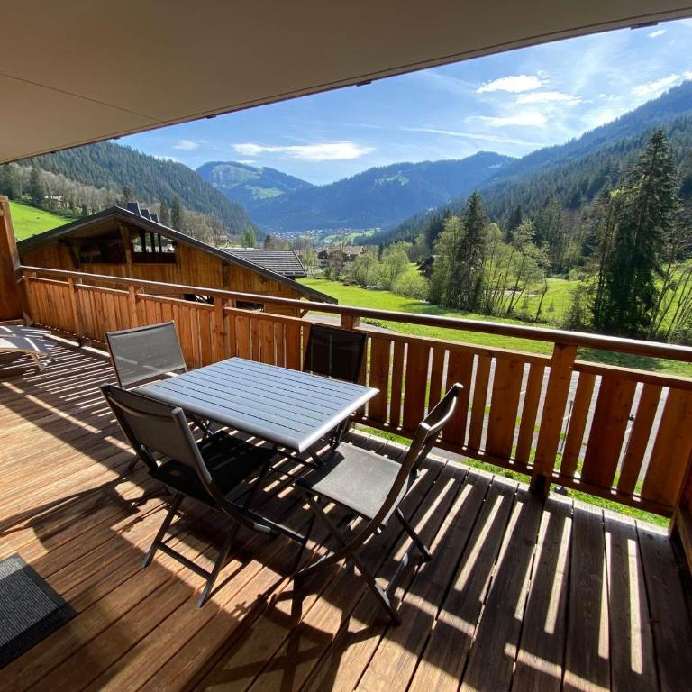 Appartement contemporain et lumineux avec parking, animaux admis - FR-1-693-84 - Appartement - 6