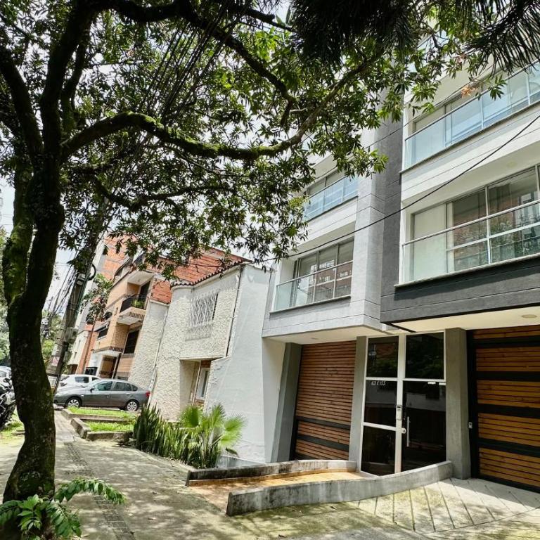 Apartamento moderno en conquistadores, excelente ubicación - Apartamento - 39
