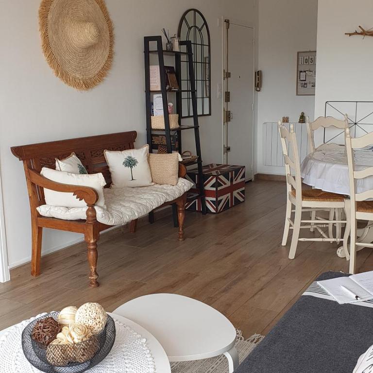 Le Doux voyage T3, vue Mer, Wi Fi, PARKING gratuit - Two-Bedroom Apartment - 11