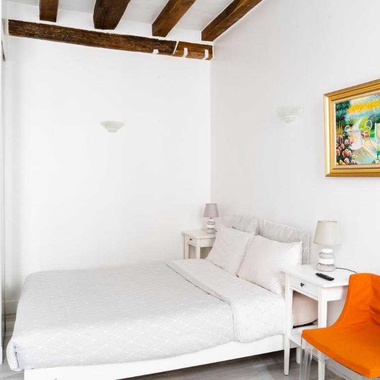 Le 64 Rue Chapon - Studio - 1