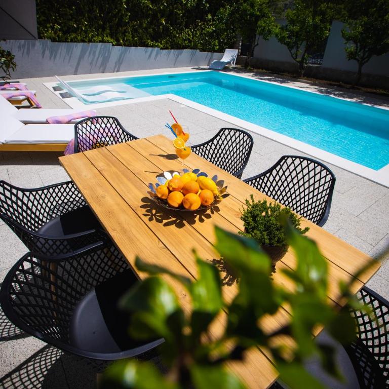 Villa Flumen - Three-Bedroom Villa - 13