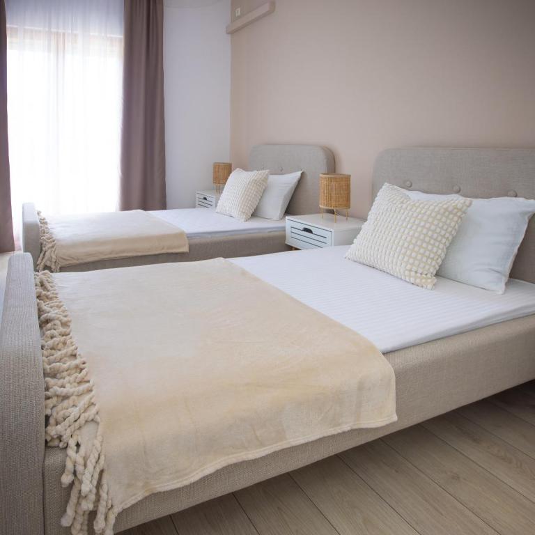 Villa Flumen - Three-Bedroom Villa - 23