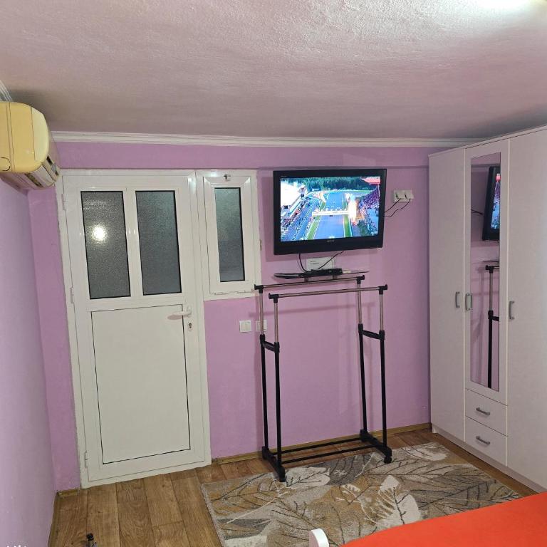 Guesthouse Djacic - Komfor Trokrevetna Soba sa Tušem - 4