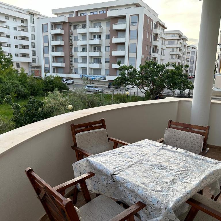 Apartments Casa Mia - Apartman s 1 Spavaćom Sobom i Balkonom - 2