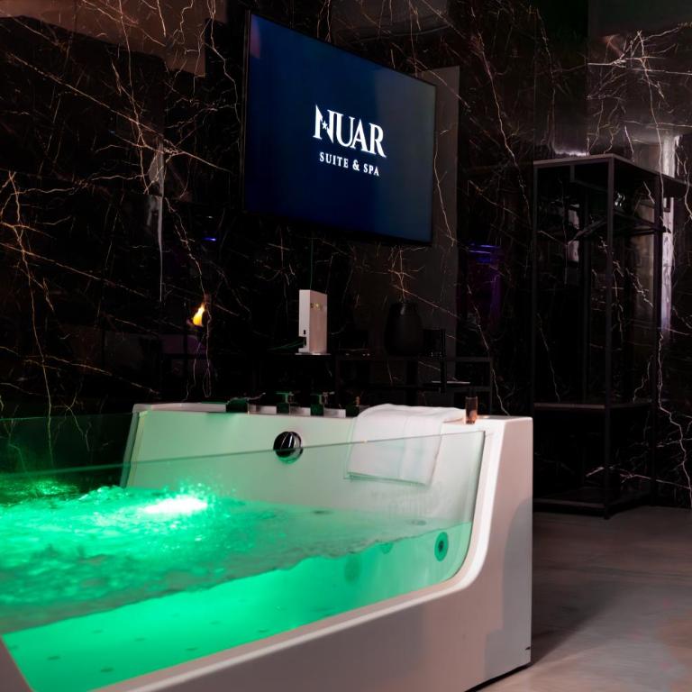 Nuar suite&spa - Camera Matrimoniale con Vasca Idromassaggio - 3