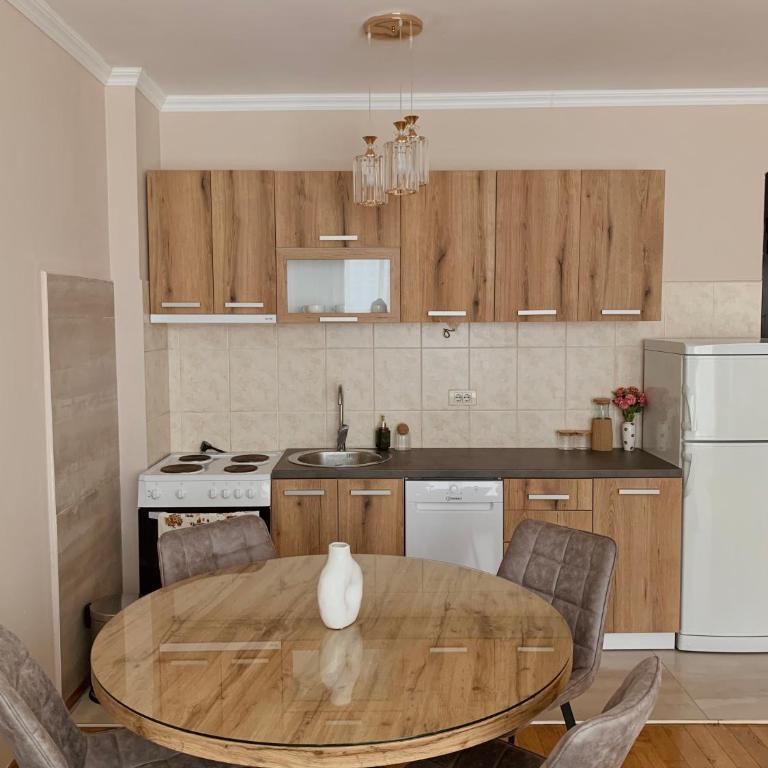 Sky High Budva - One-Bedroom Apartment - 5