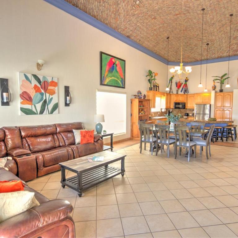 Las Palmas Resort - Villa with Garden View - 3