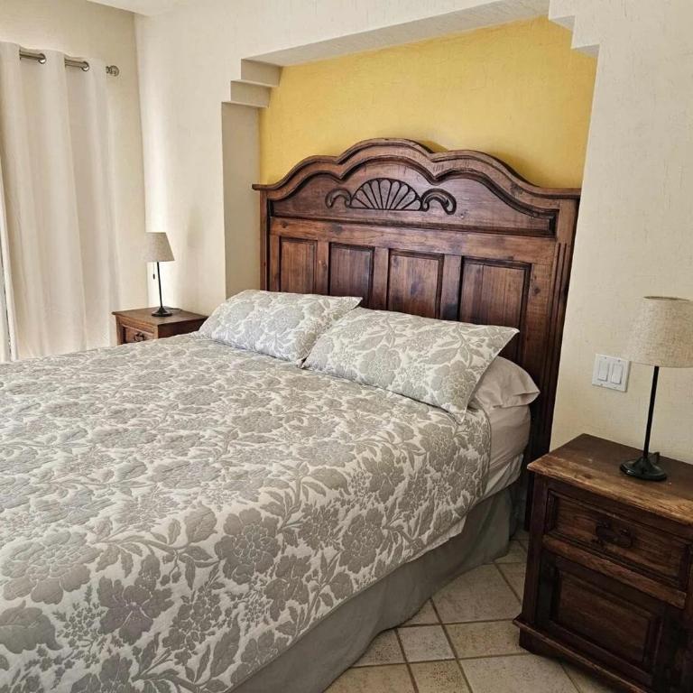 Las Palmas Resort - Two-Bedroom Apartment with Balcony and Sea View - 4