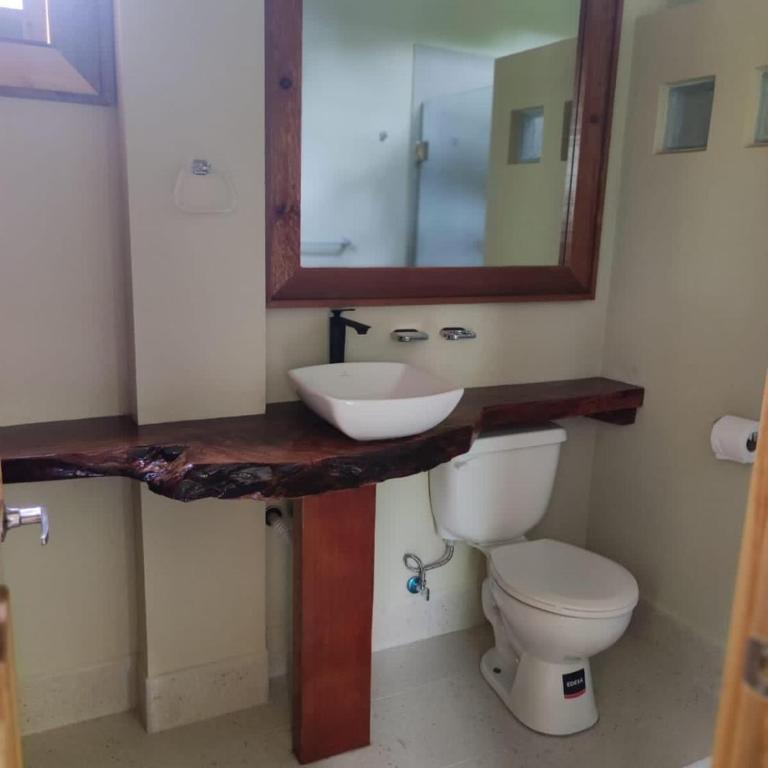 Casa del Rio en MINDO - Double Room with Balcony - 5