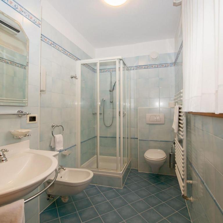 Santeshotel - Doppel- oder Zweibettzimmer - 4