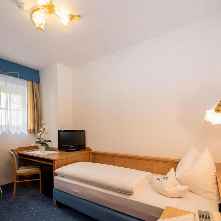 Santeshotel - Einzelzimmer mit Bergblick - 2