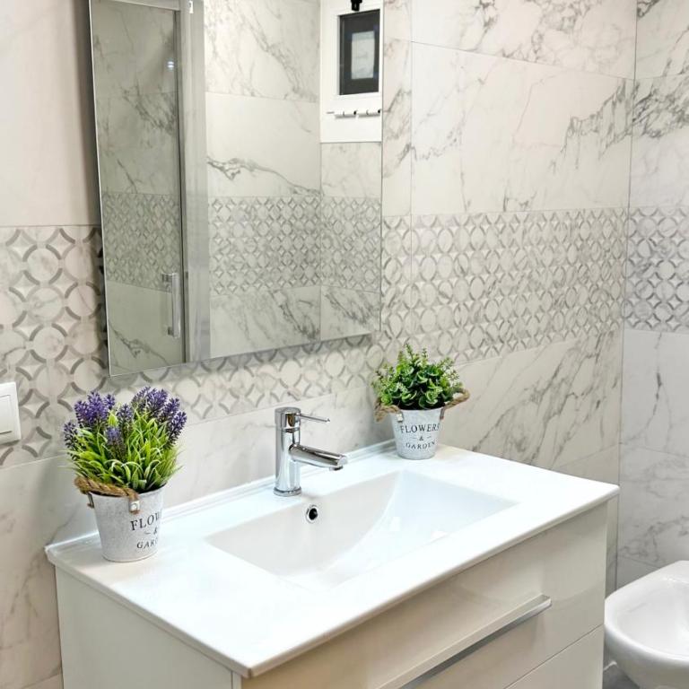 ROMA 7 - Alquiler solo Familias - Apartamento - 56