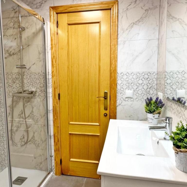 ROMA 7 - Alquiler solo Familias - Apartamento - 54