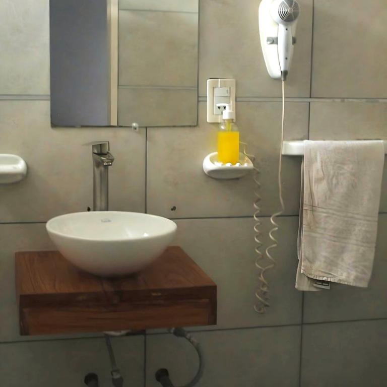 Hotel Sienna - Double or Twin Room - 9