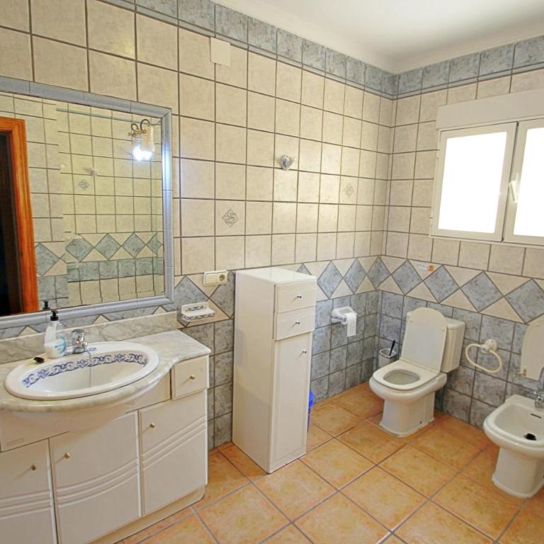 Angevic - a delightful villa located in the town of Moraira - Four-Bedroom House - 29