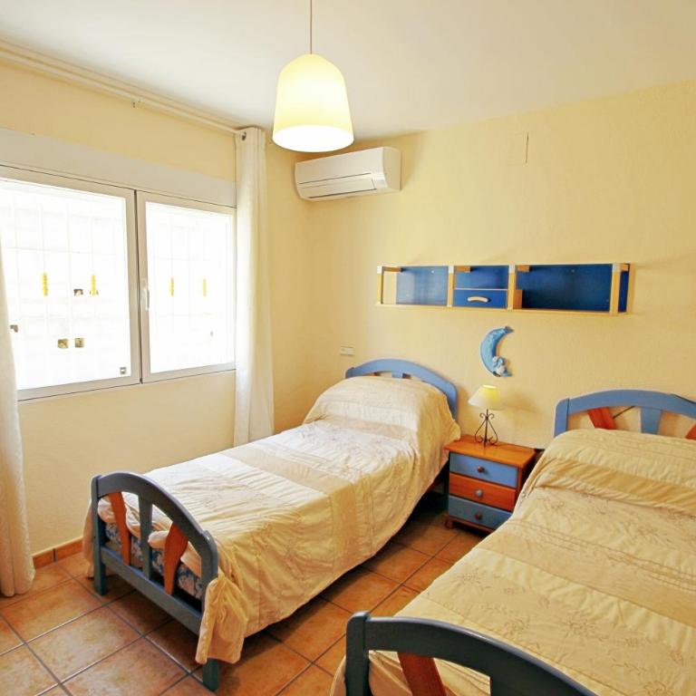 Angevic - a delightful villa located in the town of Moraira - Four-Bedroom House - 25