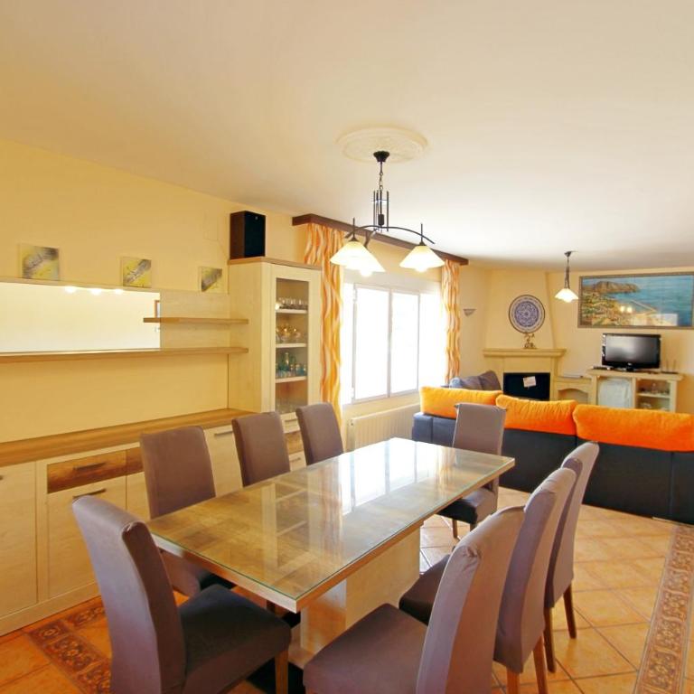 Angevic - a delightful villa located in the town of Moraira - Four-Bedroom House - 20